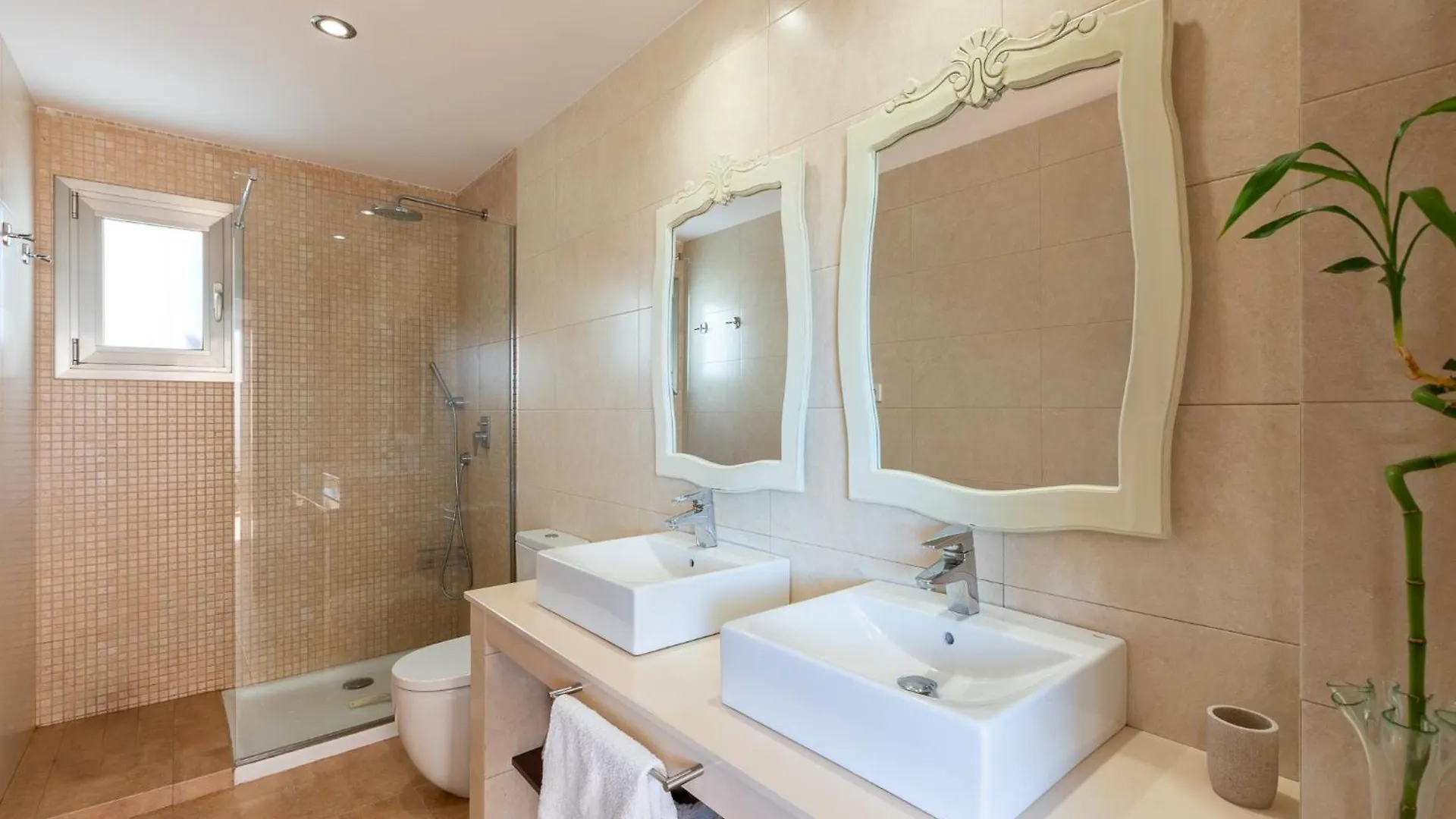New! Villa Can Vinyes San Antonio  San Antonio (Ibiza)