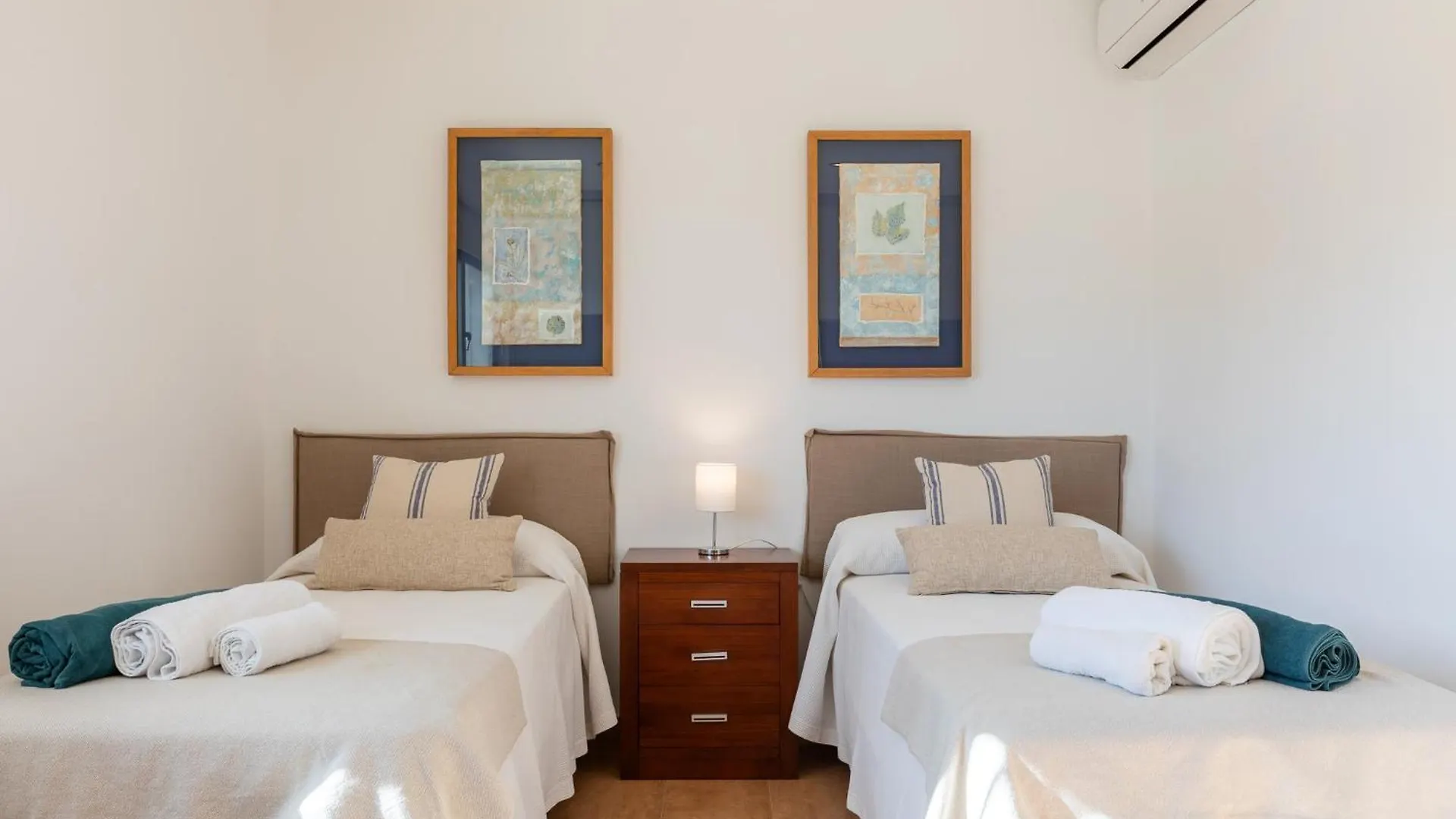 New! Villa Can Vinyes San Antonio  San Antonio (Ibiza)